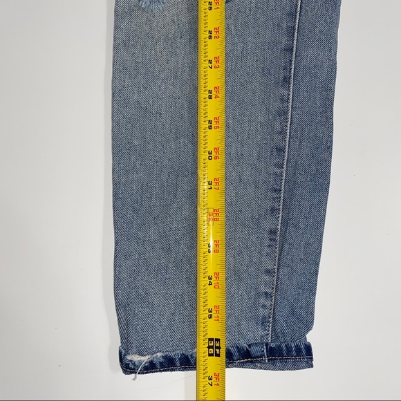 FOREVER 21 BOYFRIEND DEMIN RIPPED CAPRI JEANS - Picture 4 of 9